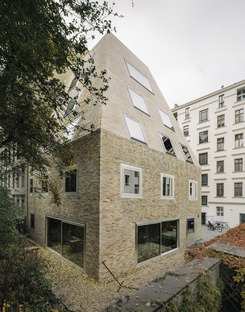 Barkow Leibinger: Prenzlauer Berg Apartment House, Berlin
