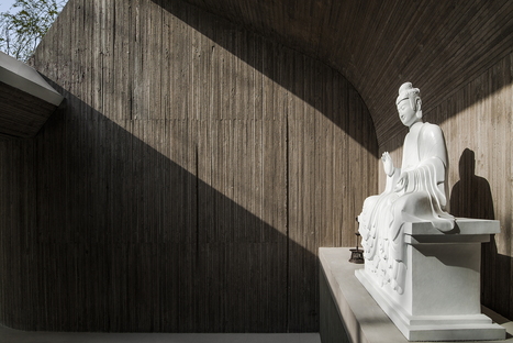 Archstudio: Buddhist temple on the river in Tangshan, China 
