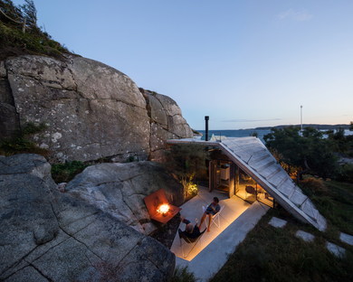 Lund Hagem Architects: Cabin Knapphullet in the Norwegian fjords
