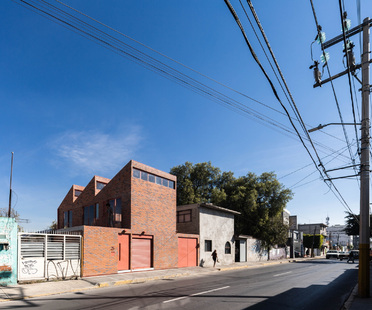 DOSA STUDIO: Casa Palmas in Texcoco, Mexico
