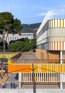 b720 Fermín Vázquez: Lycée Français Maternelle in Barcelona
