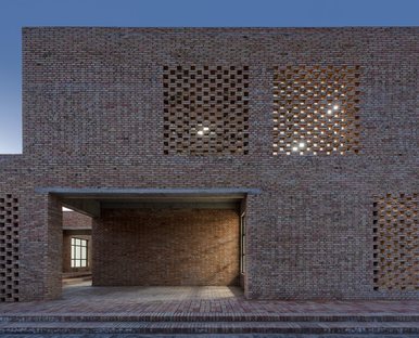 Wall Architects: Village Centre in Sanhe (China)
