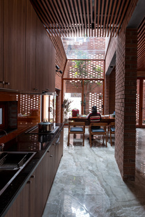 H&P Architects: Brick cave in Hanoi

