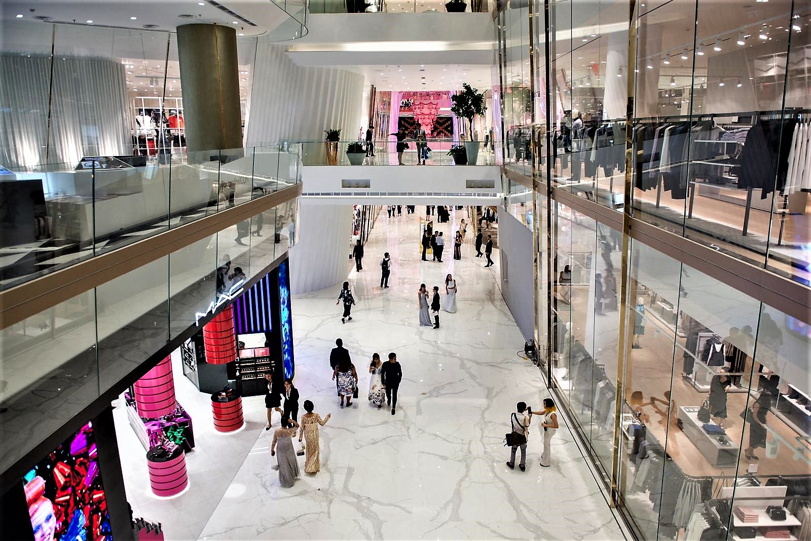 ICONSIAM Shopping Mall Bangkok - Luxury shopping center