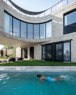 LEFT Architects: Out-to-Out House in Faqra, Lebanon
