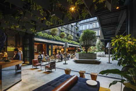 Plan:b arquitectos: Hotel Click Clack in Medellín
