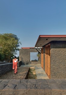 Khosla Associates: Refuge in the Western Ghats, Maharashtra, India
