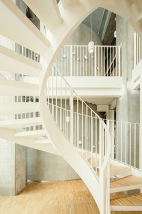 AMDLCIRCLE and Michele De Lucchi: Z-LIFE offices, Bresso, Milan

