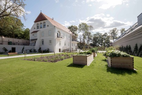 Gut Wagram: Destilat of Vienna for Weinmanufaktur Clemens Strobl
