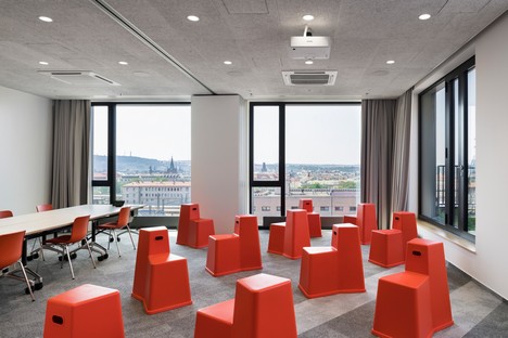 Perspektiv: Offices for FEG - Fortuna Entertainment Group in Prague
