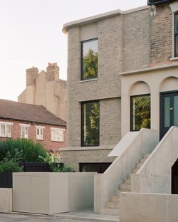 31/44 Architects: Corner House in Peckham, London
