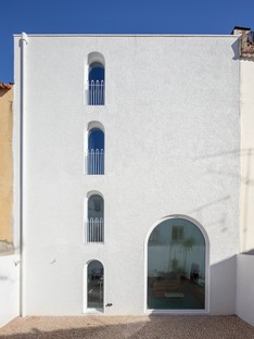 Bureau: Dodged House, a home for an architect, Lisbon
