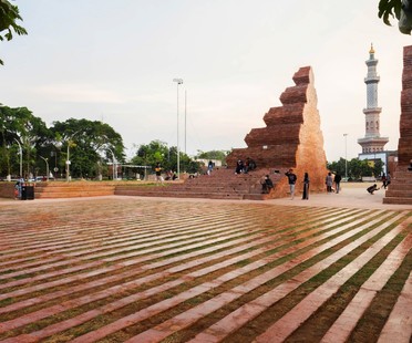 SHAU: Alun-alun Kejaksan Square, Cirebon, Indonesia
