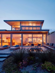 Feldman Architecture’s Surf House 
