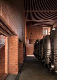 Harquitectes: Clos Pachem winery in Gratallops, Catalonia
