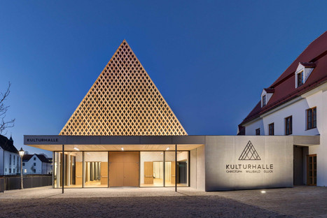 Kühnlein Architektur: Christoph Willibald Gluck Hall for Culture, Berching
