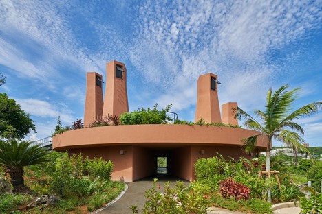 Nakamura & NAP: Care House of the Wind Chimneys, Okinawa
