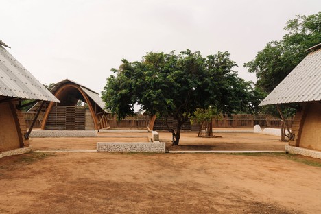 Dawoffice: Kamanar secondary school in Thionck Essyl, Senegal
