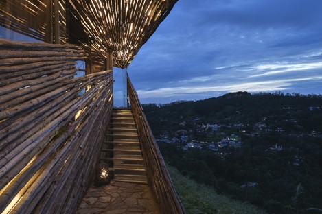 Wallmakers: The Ledge, a projecting architecture over the mountains of Kerala
