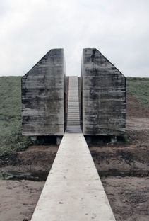 Bunker 599: from architecture to monument