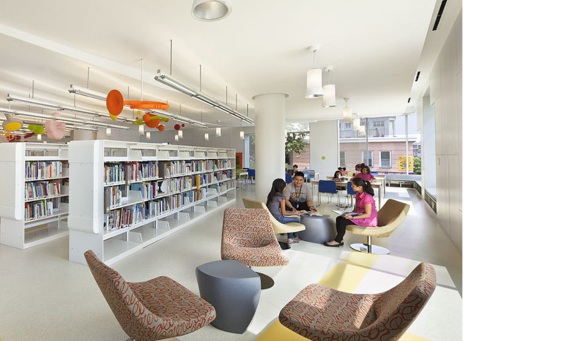 Школа без библиотеки. Библиотека Японии читальный зал. Современная библиотека. Современная Школьная библиотека. Интерьер библиотеки.