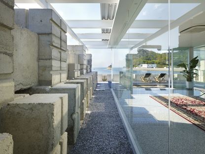 Naf architect: leftover concrete home
