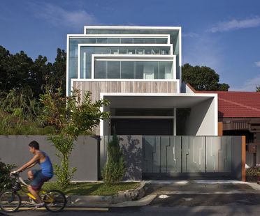 Chang Architects: house surrounded by nature in Singapore
