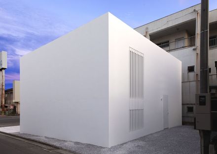 Tsukano architects: house without windows in Japan
