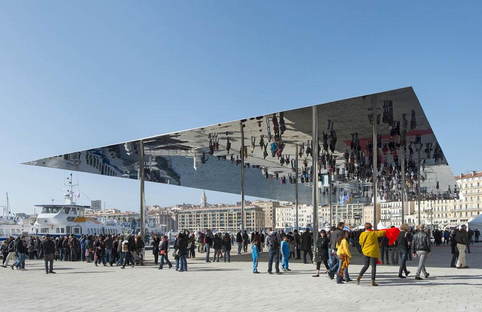 Marseilles and the waterfront: urban conversion strategies.
