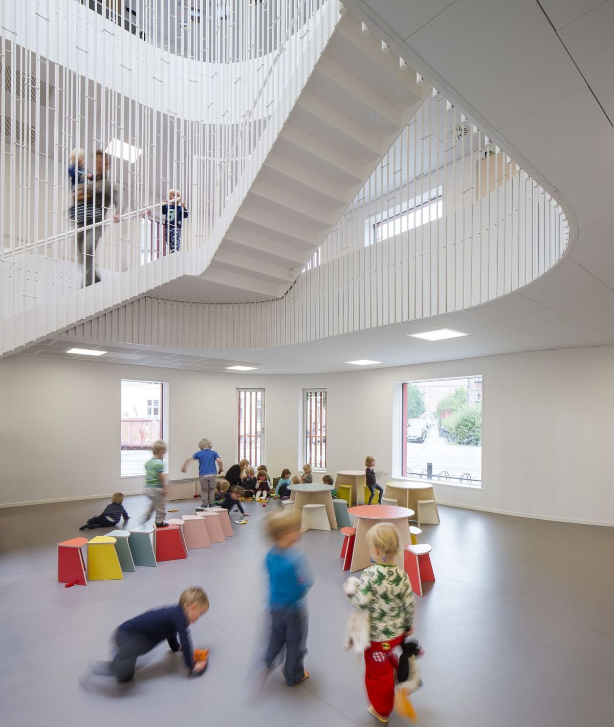 Детский сад в дании. Детский сад Forfatterhuset в Копенгагене. Architecture Копенгаген детский центр.