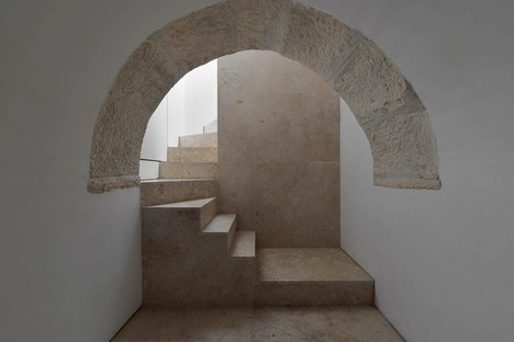 A house in Lisbon reworked by Aires Mateus