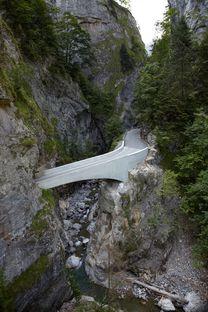 An award-winning bridge by Marte.Marte Architekten