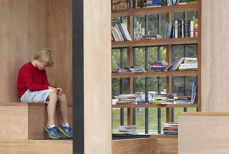 The Story Pod by AKB: a public library in the park