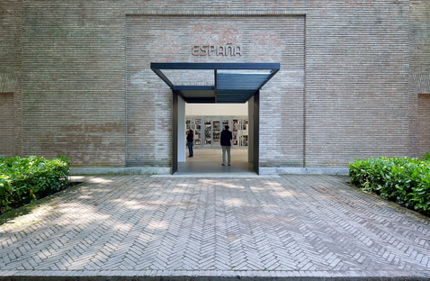 Venice Biennale Golden Lion to Spanish Pavilion