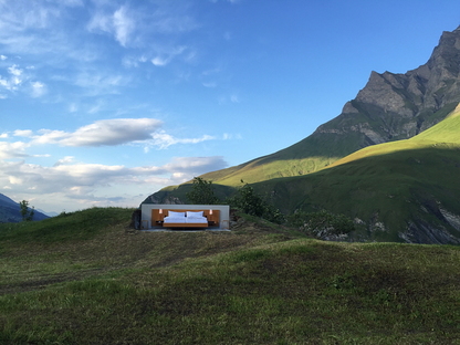 Sleeping on a mountain with Null Stern Hotel