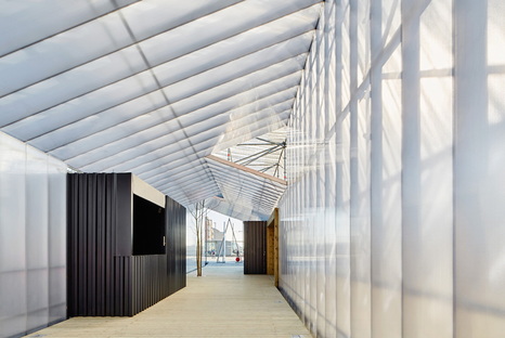 Information point in Barcelona by peris+toral.arquitectes