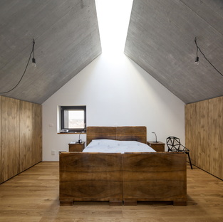 Chimney House by dekleva gregorič architects