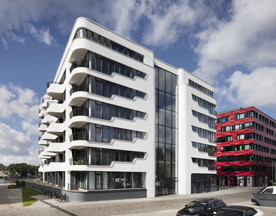 Tchoban Voss Architekten designs The White in Berlin