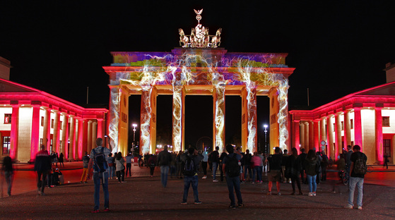 Berlin leuchtet, Light is moving all Berliners  