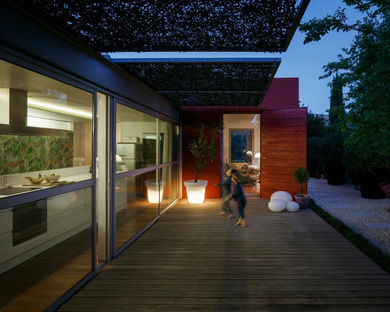 Connecting with the outdoors: (ma!ca) architecture and GOM House