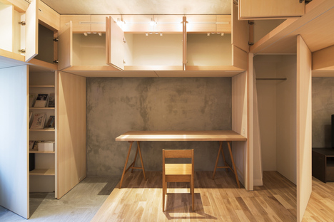 Persimmon Hills, redesigning an apartment in Osaka