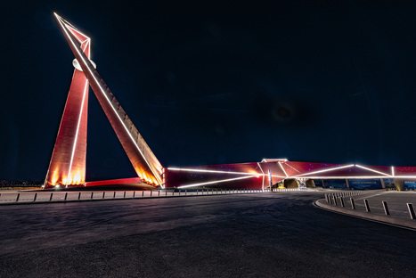 Qingdao Wanda Victoria Bay Xifeng Bridge, a new landmark on the Yellow Sea