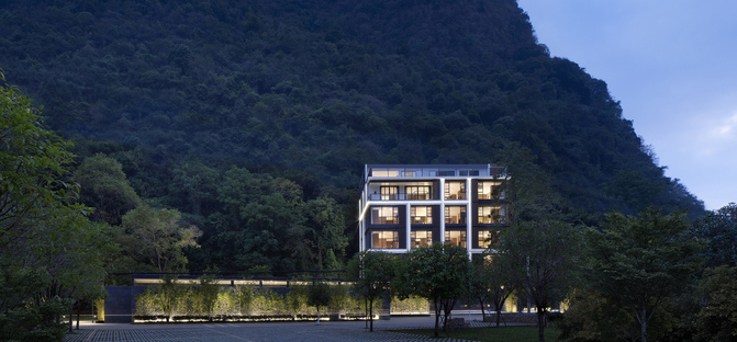 Blossom Dreams Hotel by Co-Direction Design in China