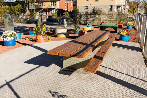 Taktik Design has redesigned the Sainte-Anne schoolyard