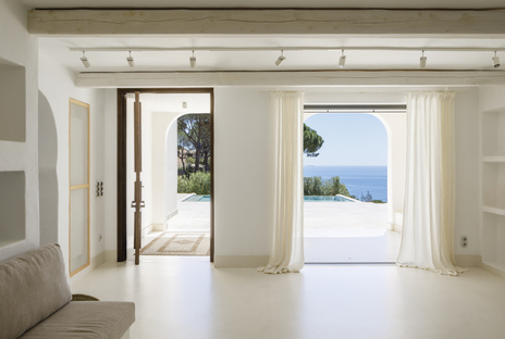 Vaimberg Salvadó designs a house with a view