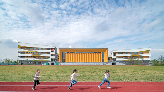 Yongjiang Experimental School in Jiangbei District by DC Alliance
