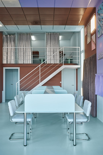 Masquespacio has designed the Cabinette co-working space in Valencia