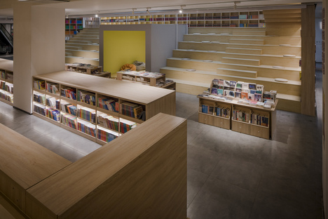 y.ad studio designs the Yuangping Meijing Bookstore