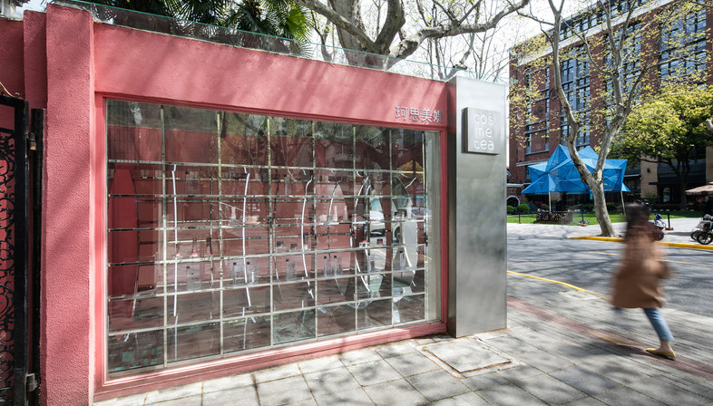 Nax Architects designs Cosmetea’s pop-up shop in Shanghai
