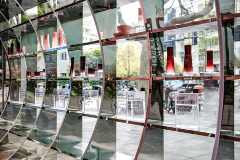Nax Architects designs Cosmetea’s pop-up shop in Shanghai
